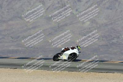 media/Dec-07-2025-CVMA (Sun) [[3e7d2de5dc]]/Race 7-Formula Lightweight Twins Shootout/